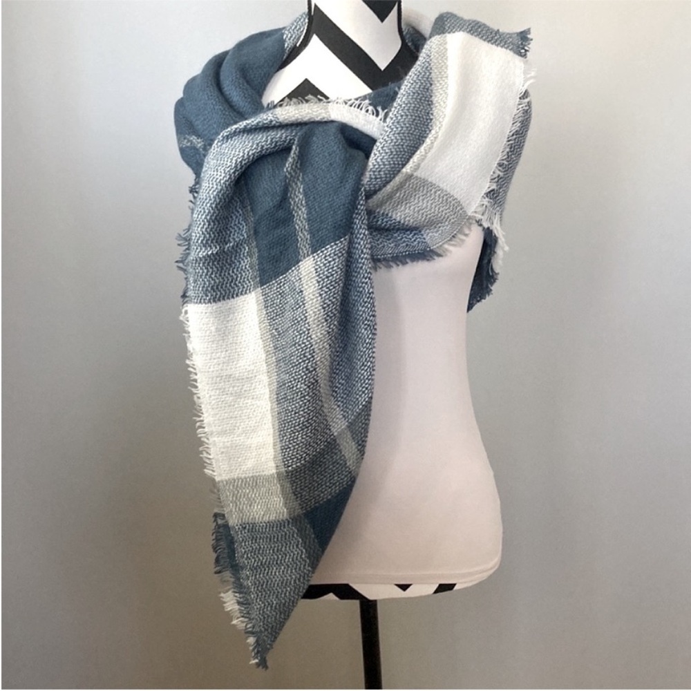 Blue Plaid Blanket Scarf/Wrap - Picture 3 of 5